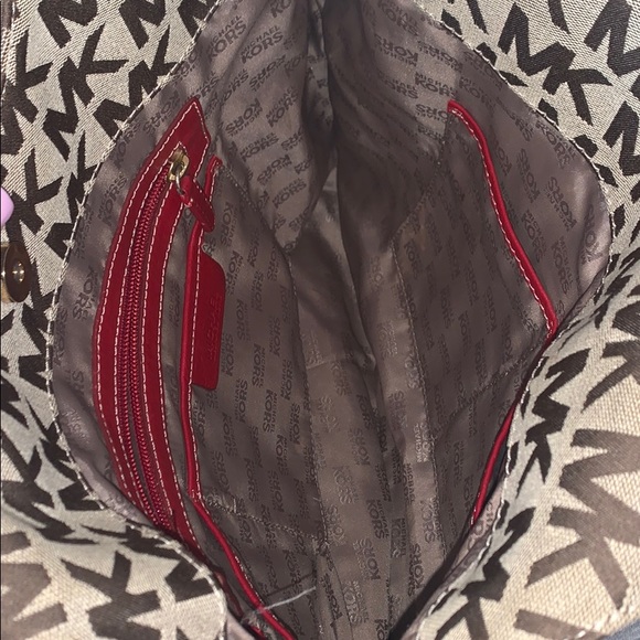 Michael Kors bag - Picture 7 of 9